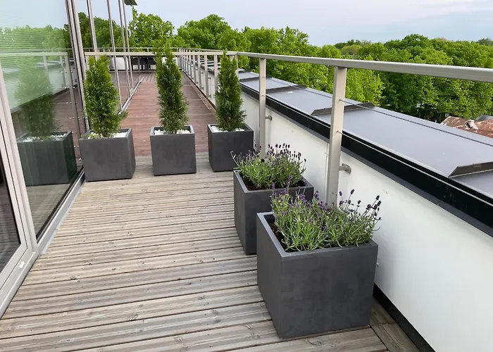 Apartment Esplanaadi With Roof Terrace Parnu